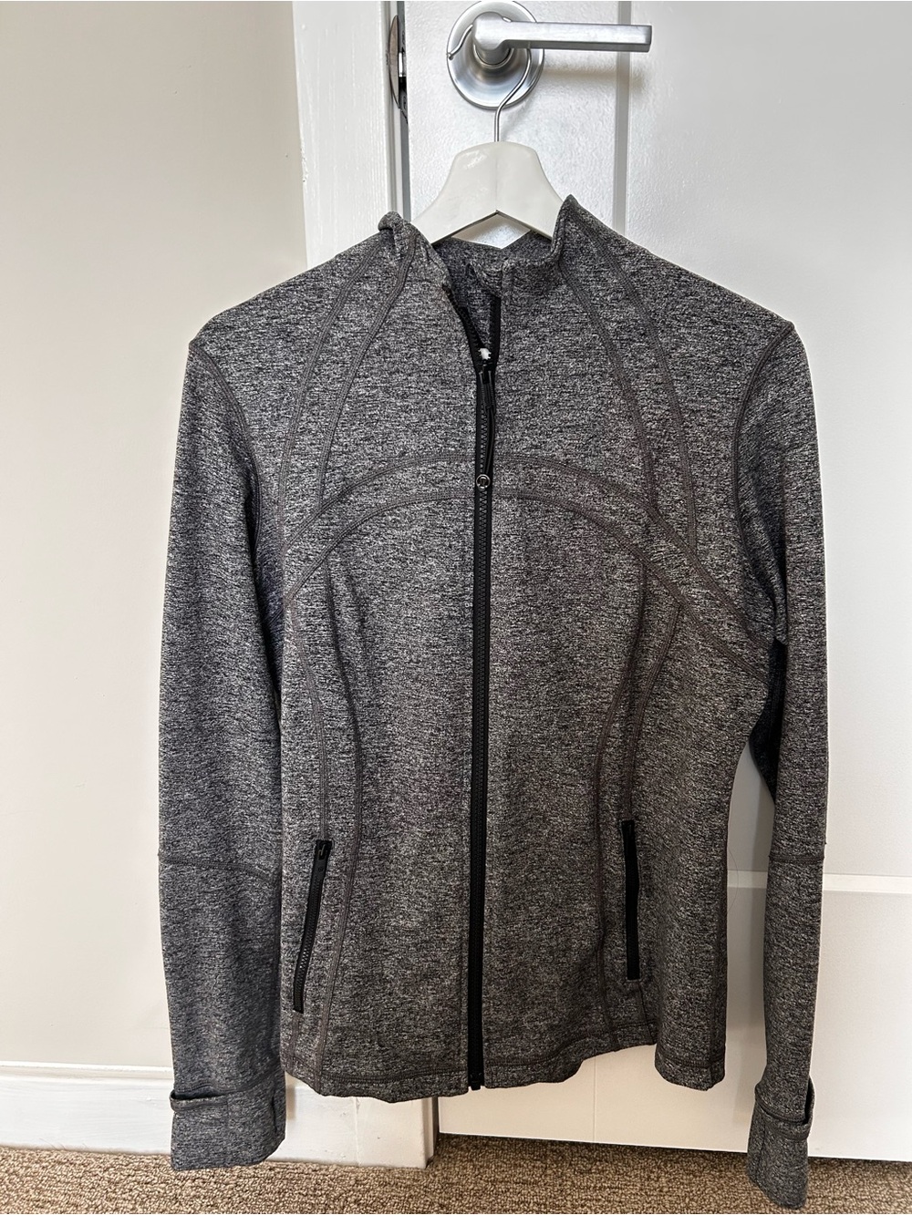 Woman’s Lululemon Define jacket Luon Gray Full-Zip Performance Jacket